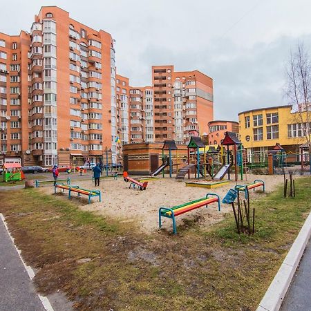 Комфортная Двухкомнатная Квартира Возле Метро Академгородок Kiev Luaran gambar